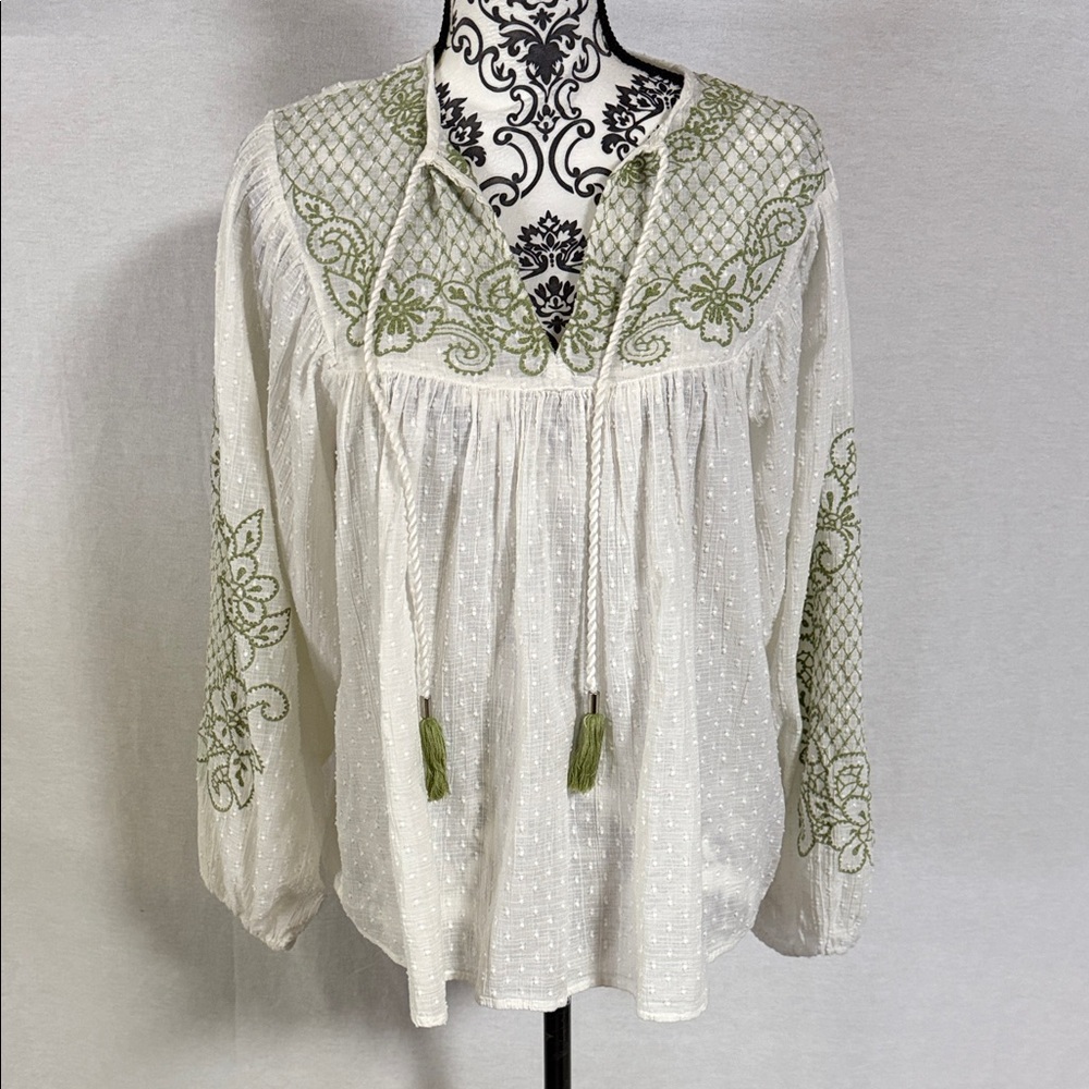 Cleo & Wolf Embroidered White and Green Cotton Women's Top Tassel Ties